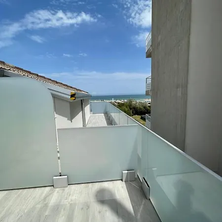 Casa Rosina Fronte Mare -